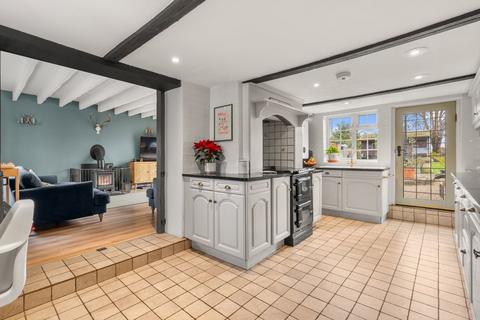 3 bedroom detached house for sale, Swan Lane, Cheltenham GL52