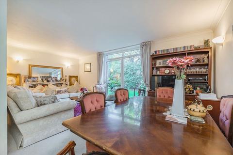 2 bedroom flat for sale, Ellesmere Road, Weybridge KT13