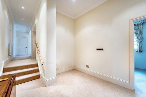 2 bedroom apartment for sale, Staveley Road, Eastbourne, BN20