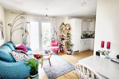 1 bedroom apartment for sale, St. Leonards Road, Southdown Heights, BN21
