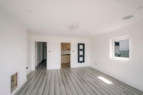 2 bedroom apartment to rent, Royal Parade, Monarch House Royal Parade, BN22