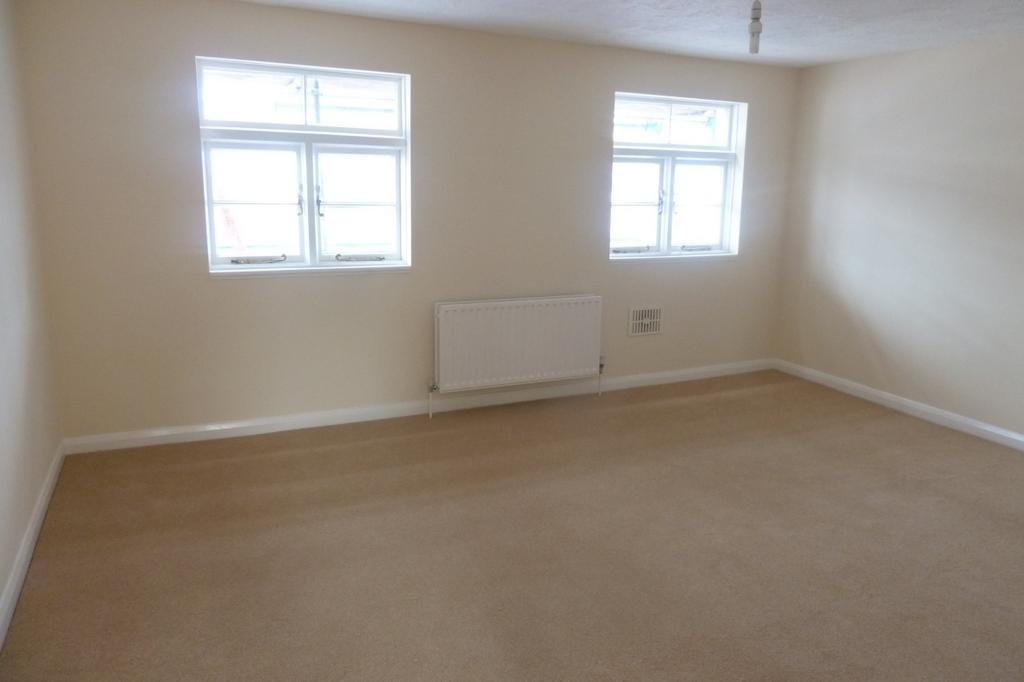 10a Broadway Bed 1