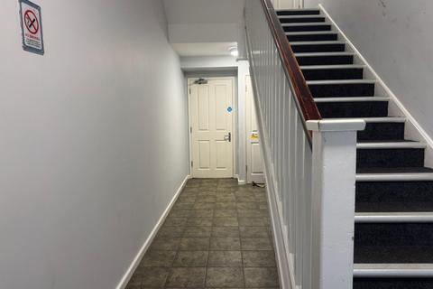 2 bedroom property to rent, Tysoe Avenue, Enfield