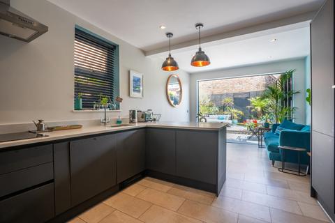 5 bedroom end of terrace house for sale, R L Stevenson Avenue, Bournemouth, Dorset, BH4