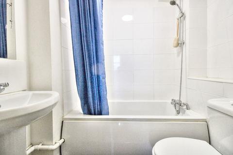 1 bedroom flat for sale, Terminus Road, Gladstone Court, BN21