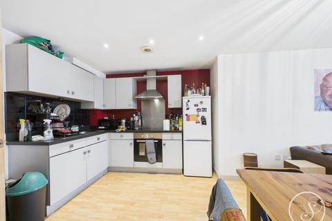 2 bedroom flat for sale, Skinner Lane, Leeds