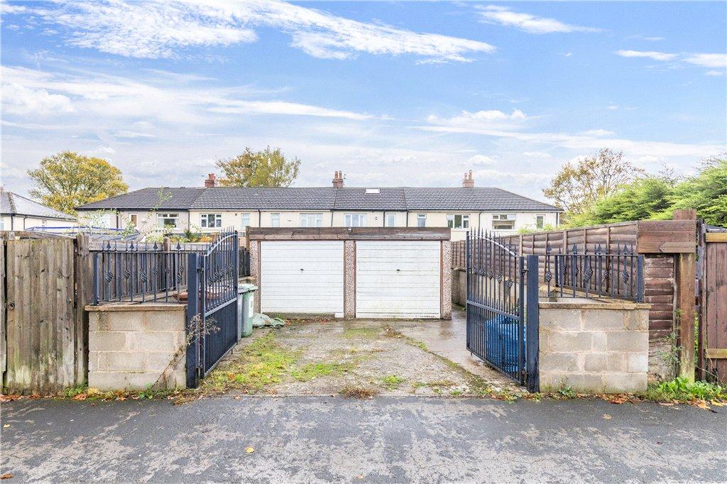 Garages/Parking