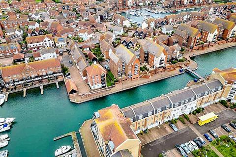 2 bedroom apartment for sale, Havana Court, Eastbourne, BN23