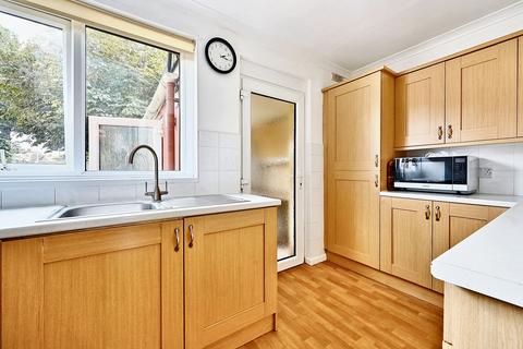 5 bedroom semi-detached house for sale, Vine Square, Eastbourne, BN22
