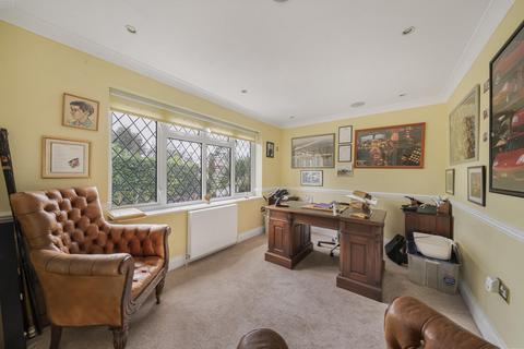 undefined, Hill Brow, Bromley