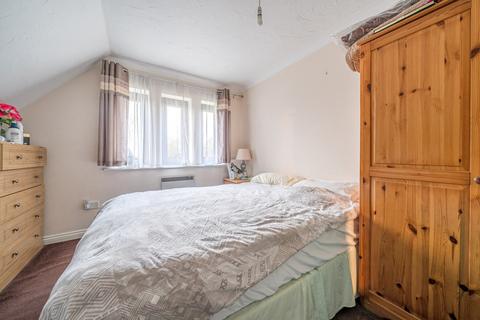 2 bedroom apartment for sale, Wyvern Close, Bracknell, Berkshire