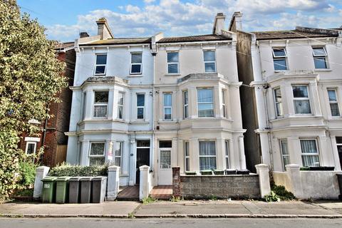 1 bedroom flat to rent, Langney Road, Eastbourne, BN21