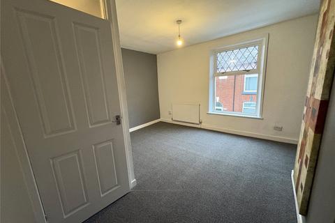 2 bedroom terraced house to rent, Jersey Street, Ashton-under-Lyne, Greater Manchester, OL6