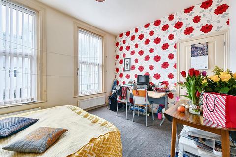 6 bedroom terraced house for sale, Susans Road, Eastbourne, BN21
