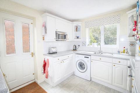 3 bedroom detached house to rent, Tamar Close, Stone Cross, BN24
