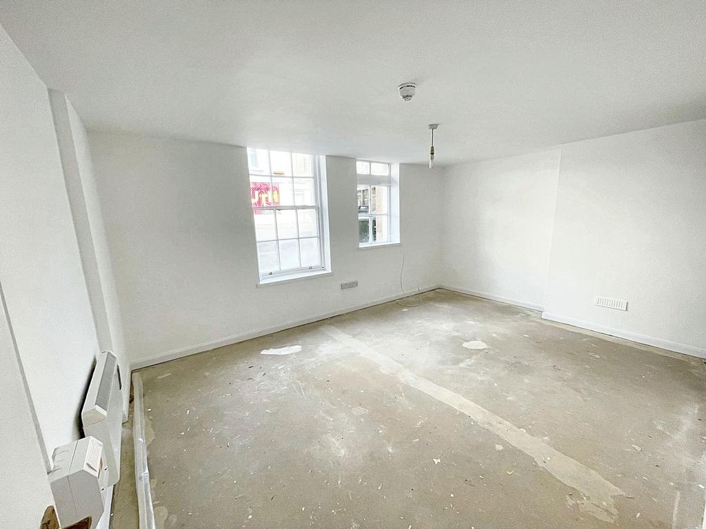 Open Planned Living, Bedroom and Kitchen