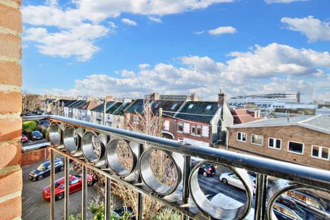1 bedroom flat to rent, St. Leonards Road, Dene Place, BN21