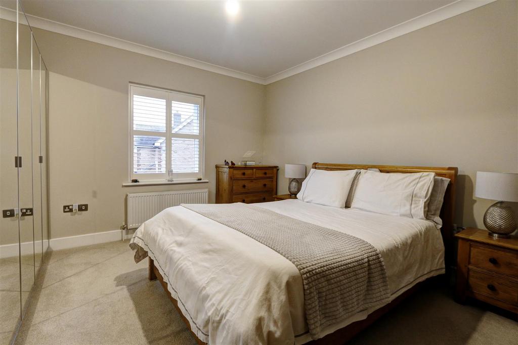 Bedroom 1:
