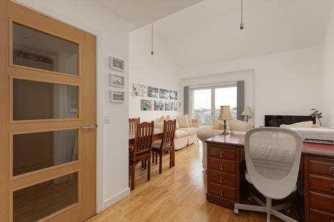 2 bedroom flat for sale, Shrubhill Walk, Edinburgh, EH7