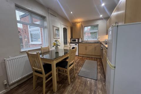 3 bedroom semi-detached house for sale, Mount Pleasant Road, Denton