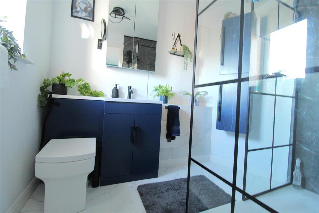 Ensuite