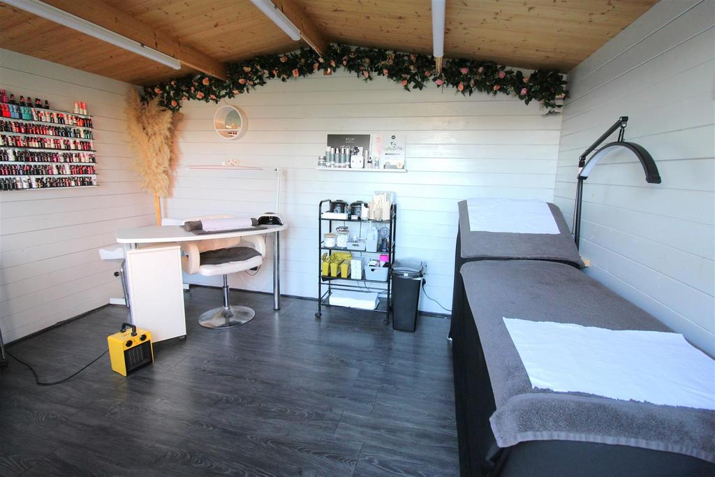 Log Cabin