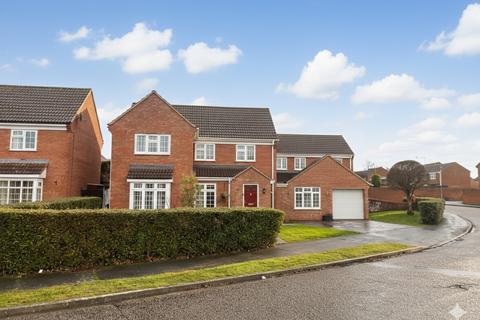 4 bedroom detached house for sale, Blakeney Drive, Luton, Bedfordshire, LU2 7LB