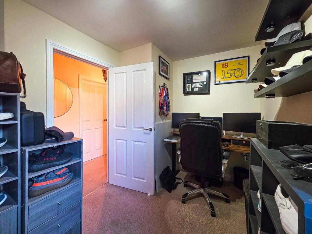Bedroom2.jpg