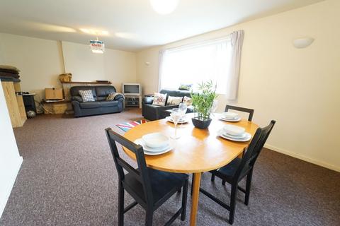 3 bedroom property to rent, Wollaton Road, Nottingham, Nottinghamshire, NG8