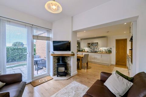 4 bedroom semi-detached house for sale, Fennel Grove, South Shields, NE34
