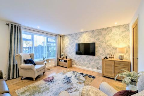 4 bedroom semi-detached house for sale, Fennel Grove, South Shields, NE34