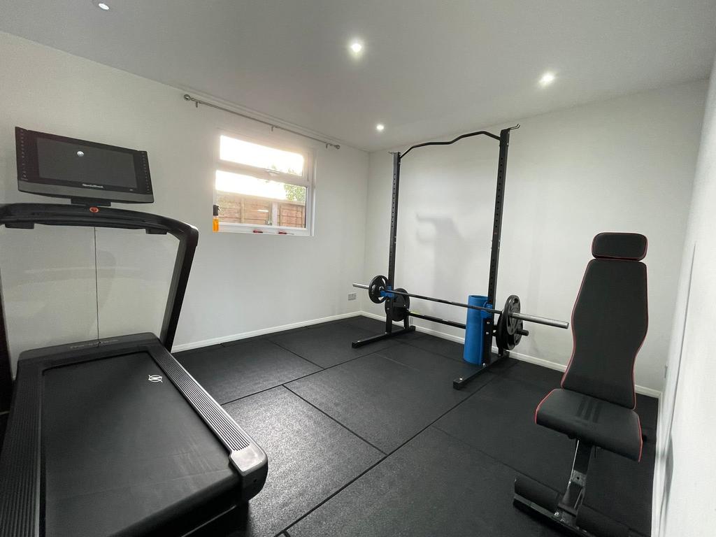 L - Garden Room 3