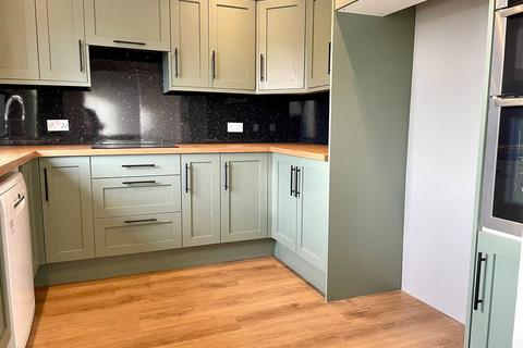 3 bedroom house to rent, Buckingham Road, Parkstone, Poole