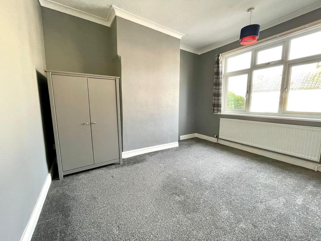 L - Bedroom 2