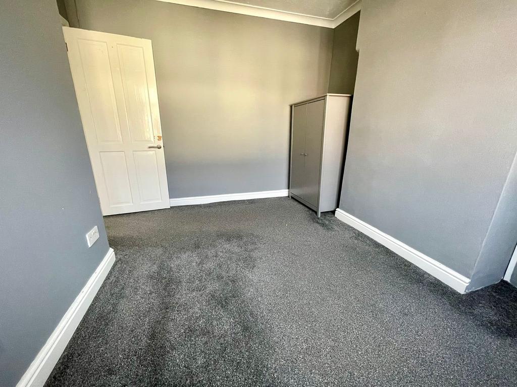 L - Bedroom 2