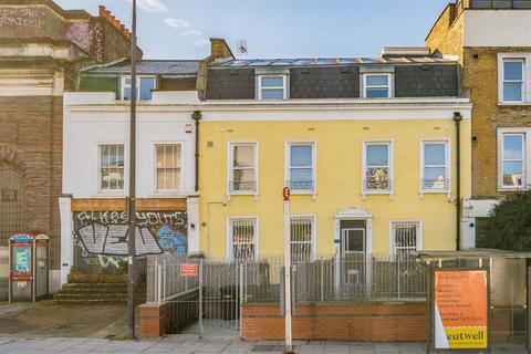 2 bedroom flat to rent, Lewisham Way, London SE14