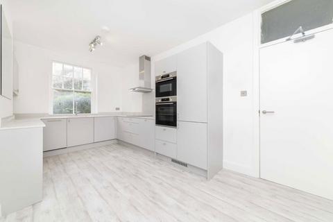 3 bedroom flat to rent, Tonbridge Street, London WC1H