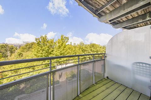 2 bedroom flat for sale, Chiswick High Road, Chiswick, London, W4