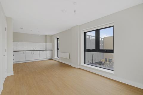 2 bedroom apartment to rent, Weavers Yard, Newbury Newbury RG14