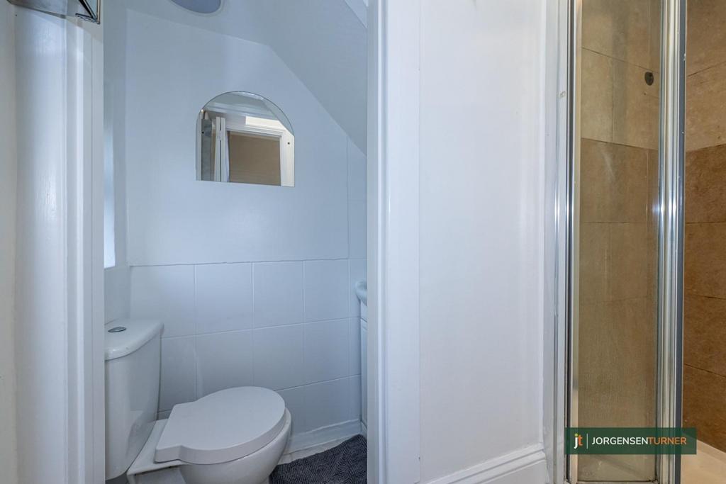 Shakespeare Road 30 B-016 LR - JT.jpg