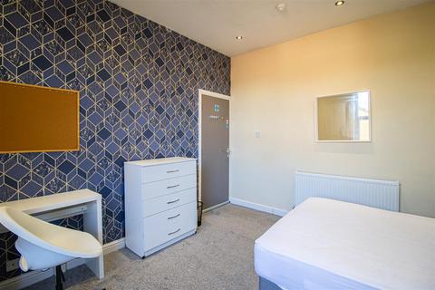 undefined, Spacious Room to Let on Villiers Street, Preston