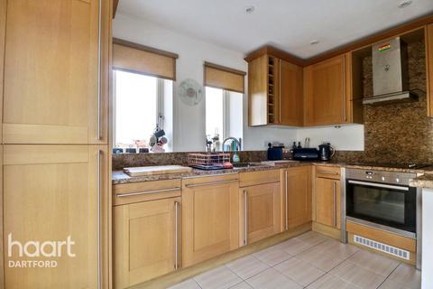 2 bedroom apartment for sale, Chapel Drive, Dartford