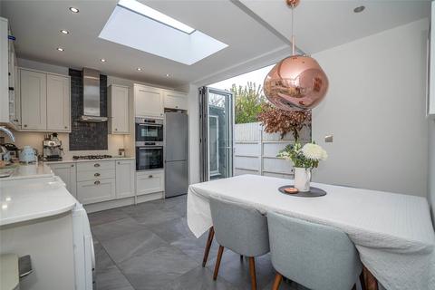 2 bedroom apartment for sale, Park Hall Road, London, N2