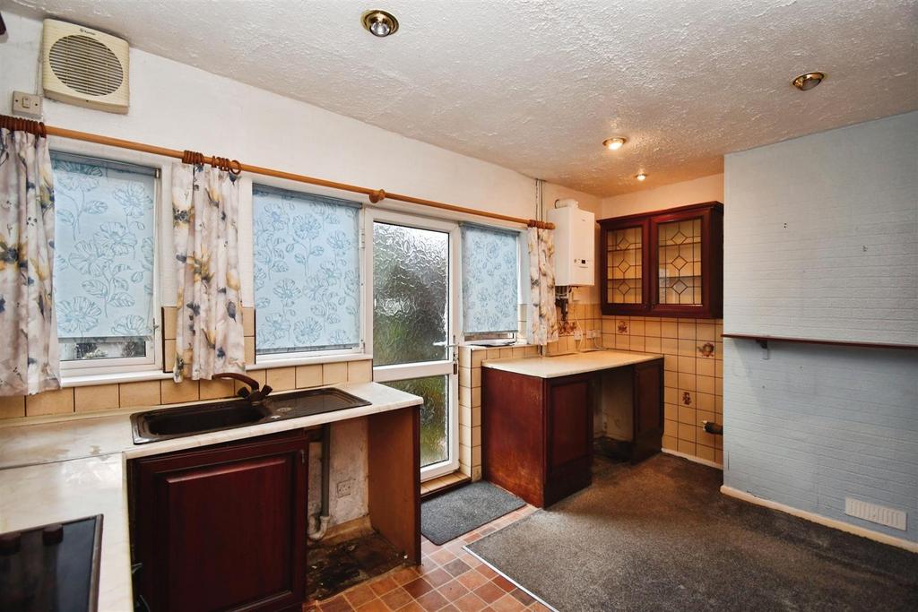 Kitchen / dining room