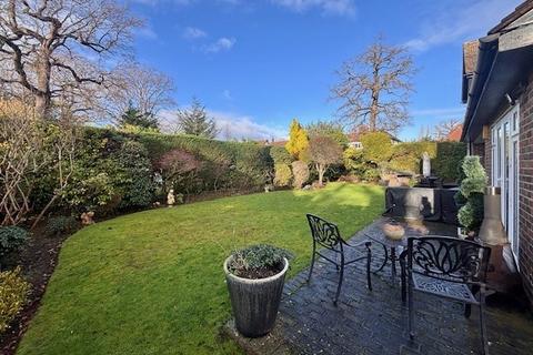4 bedroom detached house for sale, Whitecroft Way, Park Langley, Beckenham, BR3