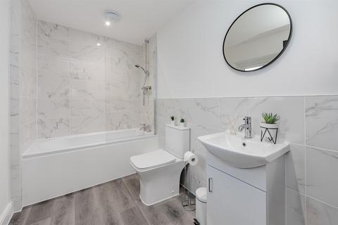 1 bedroom in a house share to rent, The Commons, Colchester