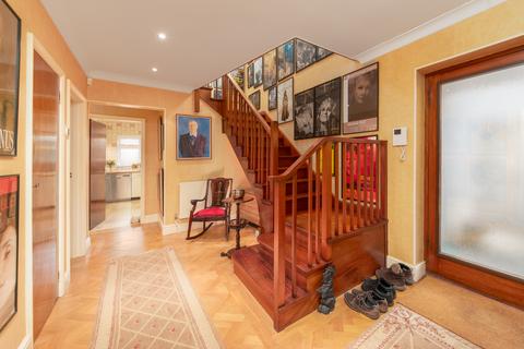4 bedroom detached house for sale, Kingston Vale, London SW15