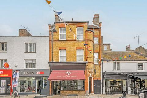 undefined, Apple Market, Kingston Upon Thames KT1