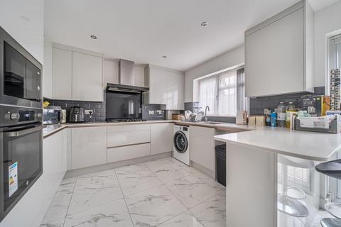4 bedroom semi-detached house for sale, Hatton Avenue,  Slough,  SL2,  SL2