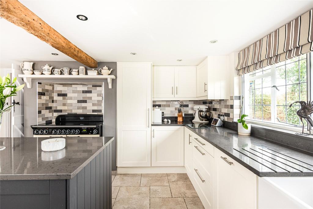 Kitchen/Breakfast Rm